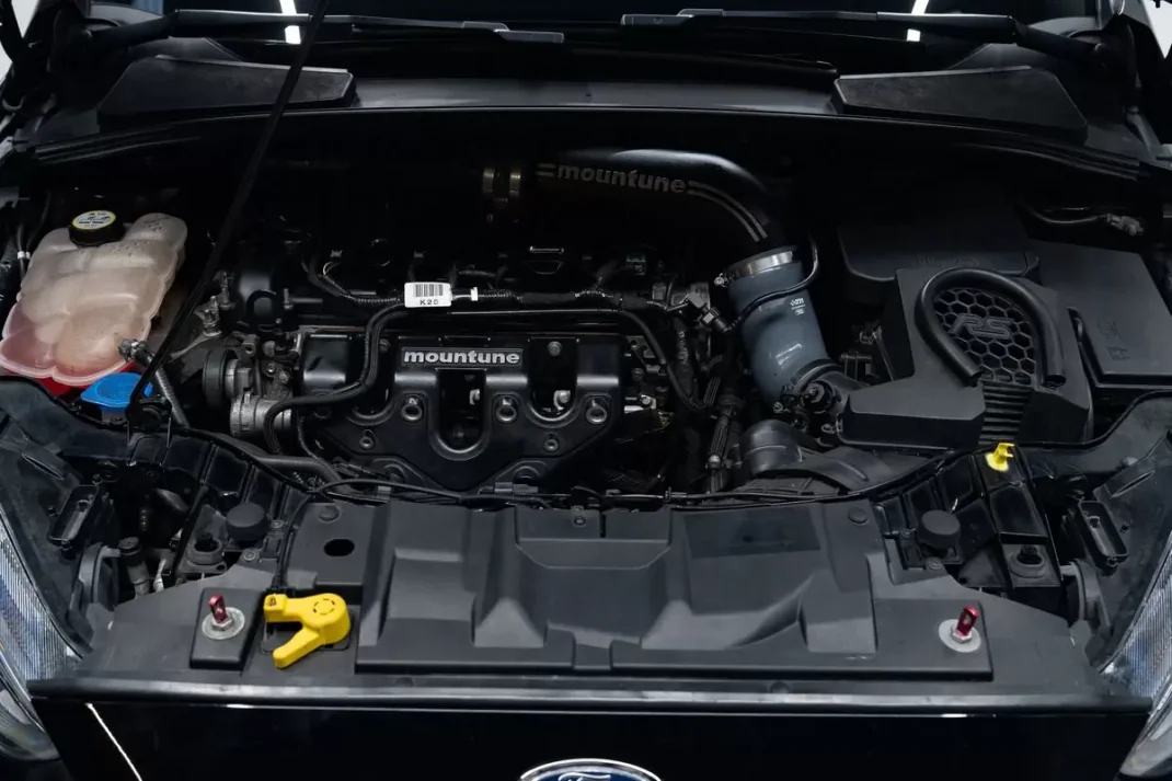 Ford Focus 2016 - 42950 EUR, 61000 km - AUTO.MOTO.pt - 61000km - foto 8 de 49