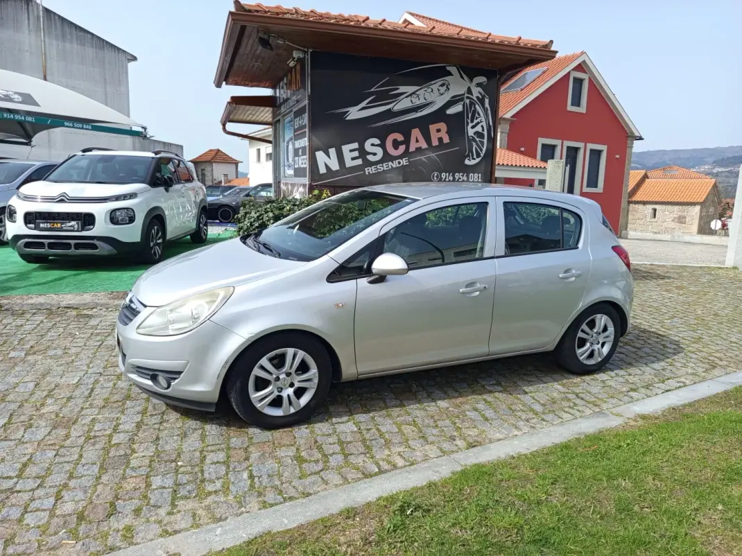 Opel Corsa 2010 - 4990 EUR, 229548 km - AUTO.MOTO.pt - 229548km - foto 1 de 11