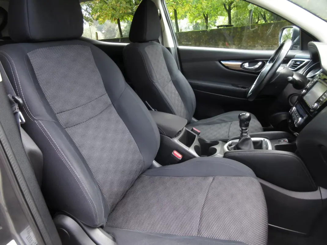 Nissan Qashqai 2017 - 13490 EUR, 177000 km - 177000km - foto 31 de 42