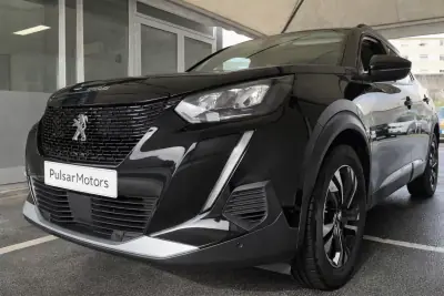 Peugeot e-2008 2020 - 14790 EUR, 153203 km - AUTO.MOTO.pt - 153203km - foto 2 de 9