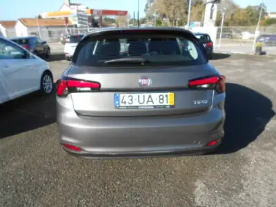 Fiat Tipo 2017 - 12900 EUR, 79826 km - AUTO.MOTO.pt - 79826km - foto 6 de 10