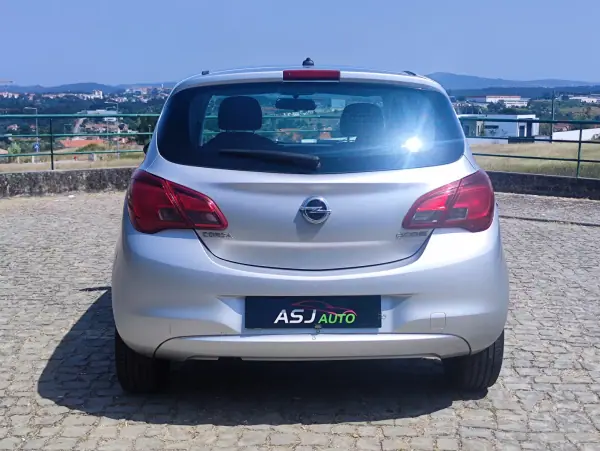 Opel Corsa 2015 - 5500 EUR, 294332 km - AUTO.MOTO.pt - 294332km - foto 8 de 20