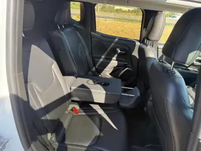 Jeep Renegade 2019 - 15995 EUR, 105000 km - AUTO.MOTO.pt - 105000km - foto 12 de 34