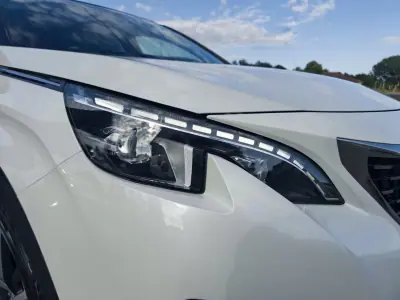 Peugeot 5008 2018 - 18990 EUR, 164000 km - AUTO.MOTO.pt - 164000km - foto 12 de 48