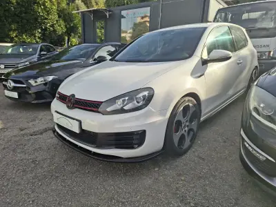 Volkswagen Golf 2012 - 15800 EUR, 176479 km - foto 1 de 17