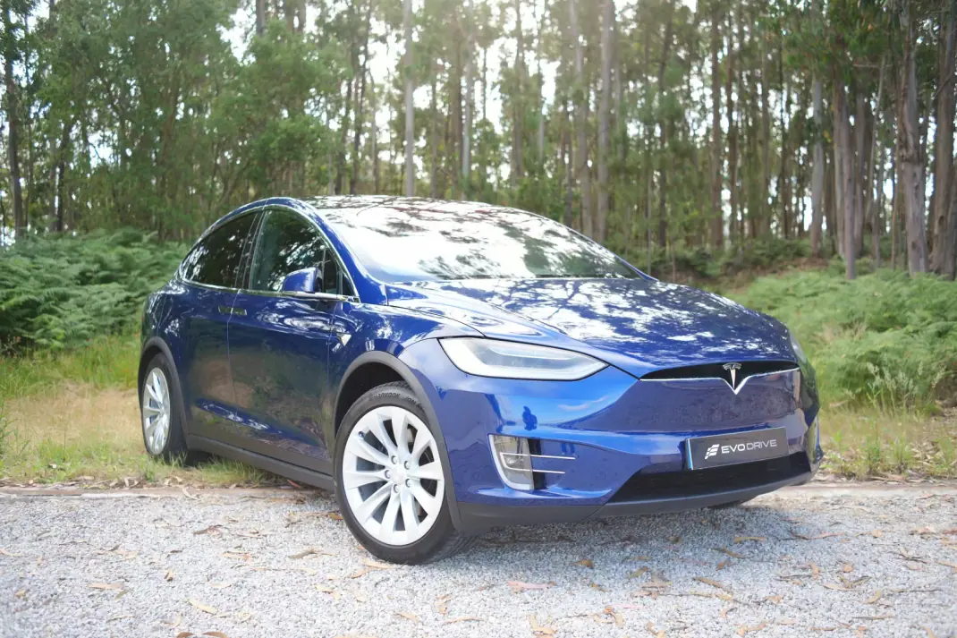 Tesla Model X 2018 - 33990 EUR, 98000 km - 98000km - foto 3 de 26