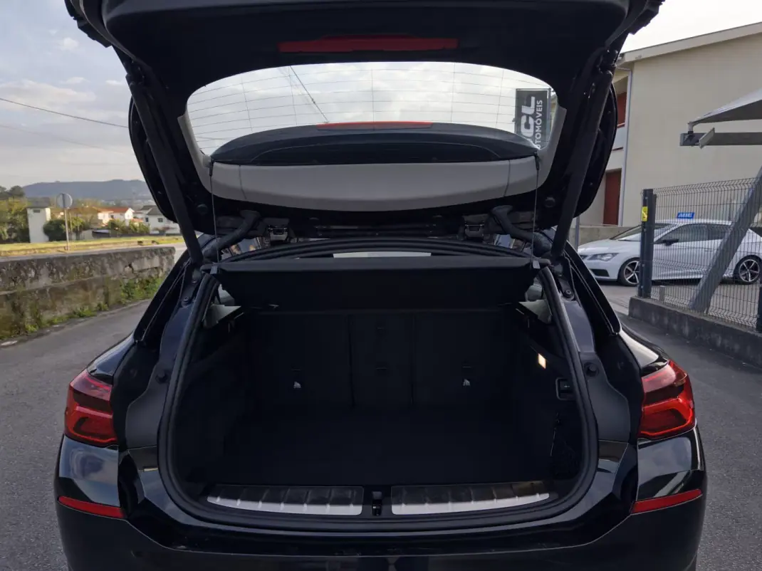 BMW X2 2020 - 23990 EUR, 108000 km - AUTO.MOTO.pt - 108000km - foto 9 de 42