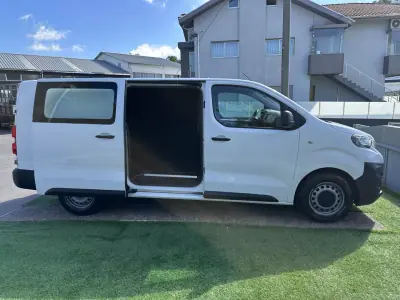 Peugeot Expert 2018 - 14900 EUR, 170000 km - 170000km - foto 9 de 45