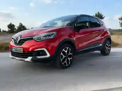 Renault Captur 2018 - 11900 EUR, 105000 km - AUTO.MOTO.pt - 105000km - foto 1 de 6