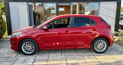 Kia Rio 2017 - 11990 EUR, 30300 km - AUTO.MOTO.pt - 30300km - foto 5 de 14