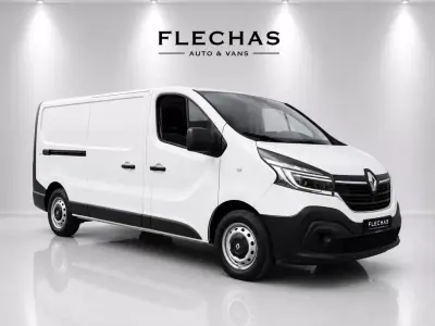 Renault Trafic 2021 - 18500 EUR, 32000 km - AUTO.MOTO.pt - 32000km - foto 4 de 12