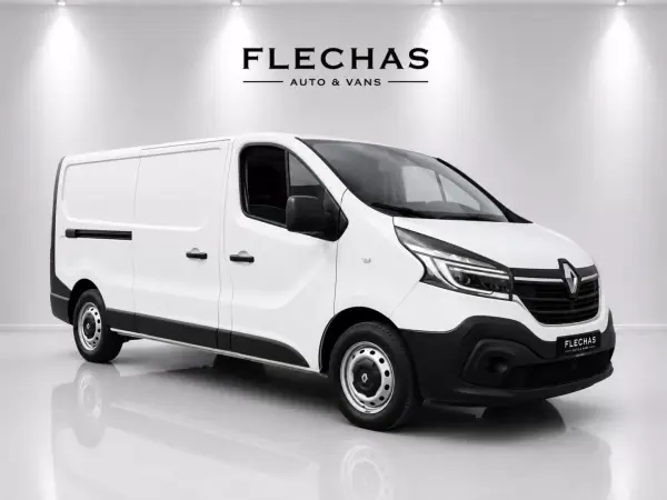 Renault Trafic 2021 - 18500 EUR, 32000 km - AUTO.MOTO.pt - 32000km - foto 4 de 12