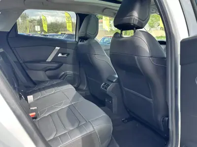 Citroën e-C4 X 2022 - 21990 EUR, 32000 km - AUTO.MOTO.pt - 32000km - foto 20 de 21