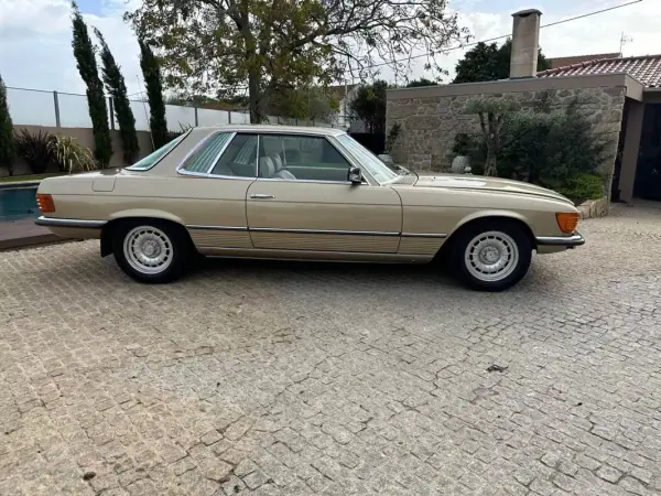 Mercedes-Benz R107 (1971-1989) 1977 - 29900 EUR, 84000 km - AUTO.MOTO.pt - 84000km - foto 3 de 12