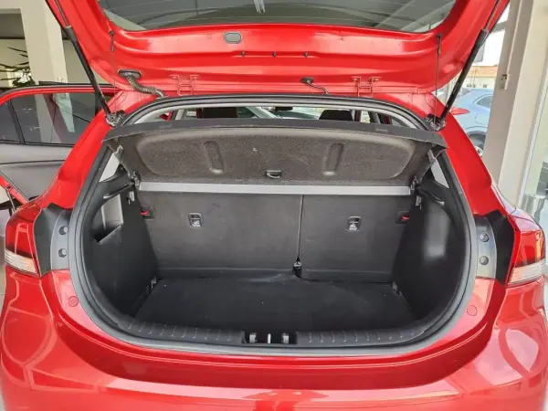 Kia Rio 2019 - 12500 EUR, 66000 km - AUTO.MOTO.pt - 66000km - foto 13 de 36