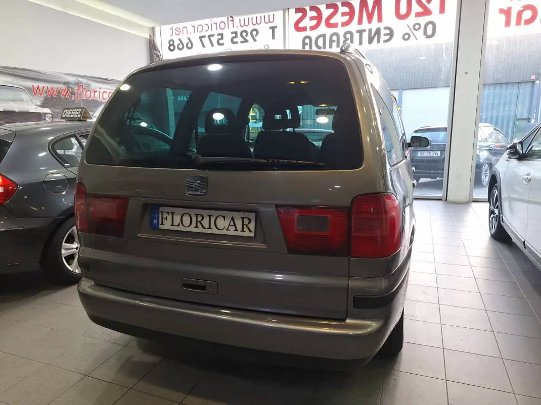SEAT Alhambra 2007 - 4740 EUR, 314000 km - AUTO.MOTO.pt - 314000km - foto 4 de 17