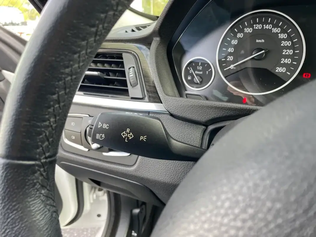 BMW 420 Gran Coupé 2015 - 20890 EUR, 221587 km - AUTO.MOTO.pt - 221587km - foto 17 de 37