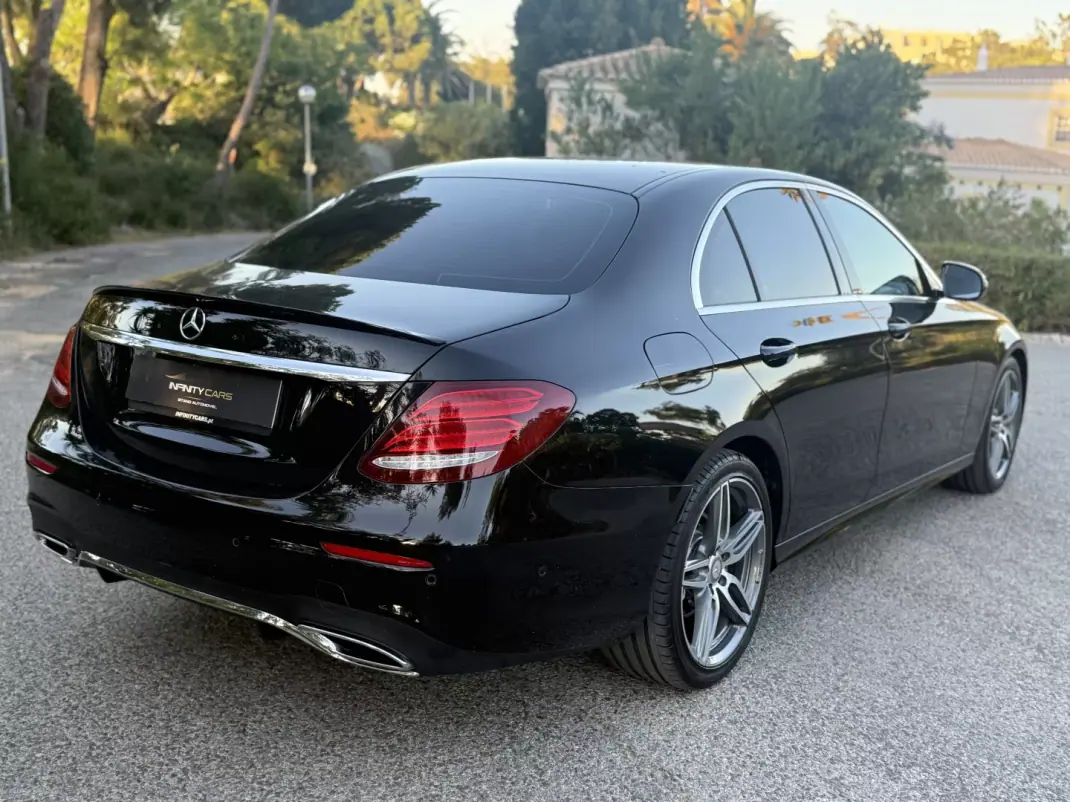 Mercedes-Benz E 220 2017 - 28999 EUR, 60000 km - AUTO.MOTO.pt - 60000km - foto 10 de 24