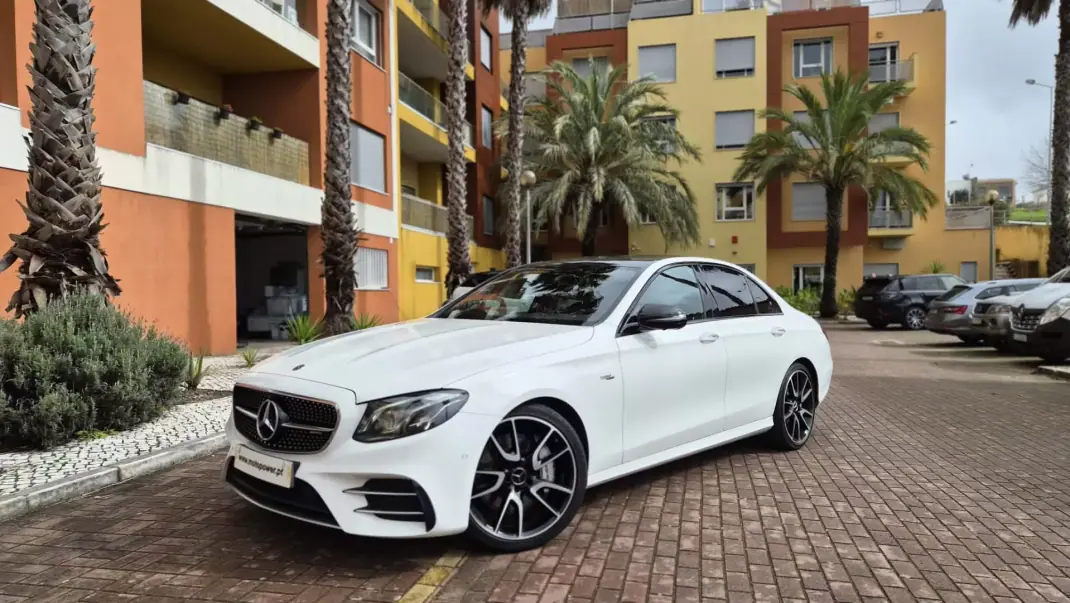 Mercedes-Benz E 53 AMG 2019 - 49980 EUR, 150000 km - AUTO.MOTO.pt - 150000km - foto 18 de 20