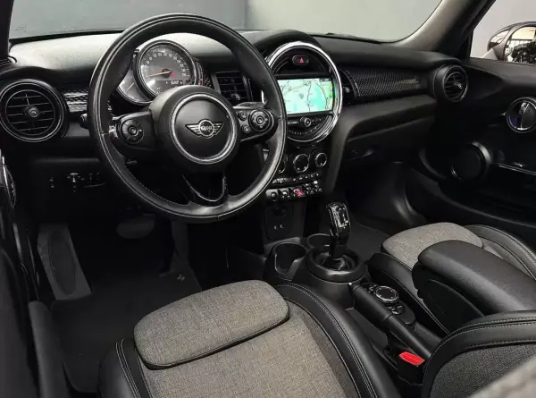 MINI 2018 - 23999 EUR, 154815 km - AUTO.MOTO.pt - 154815km - foto 34 de 35