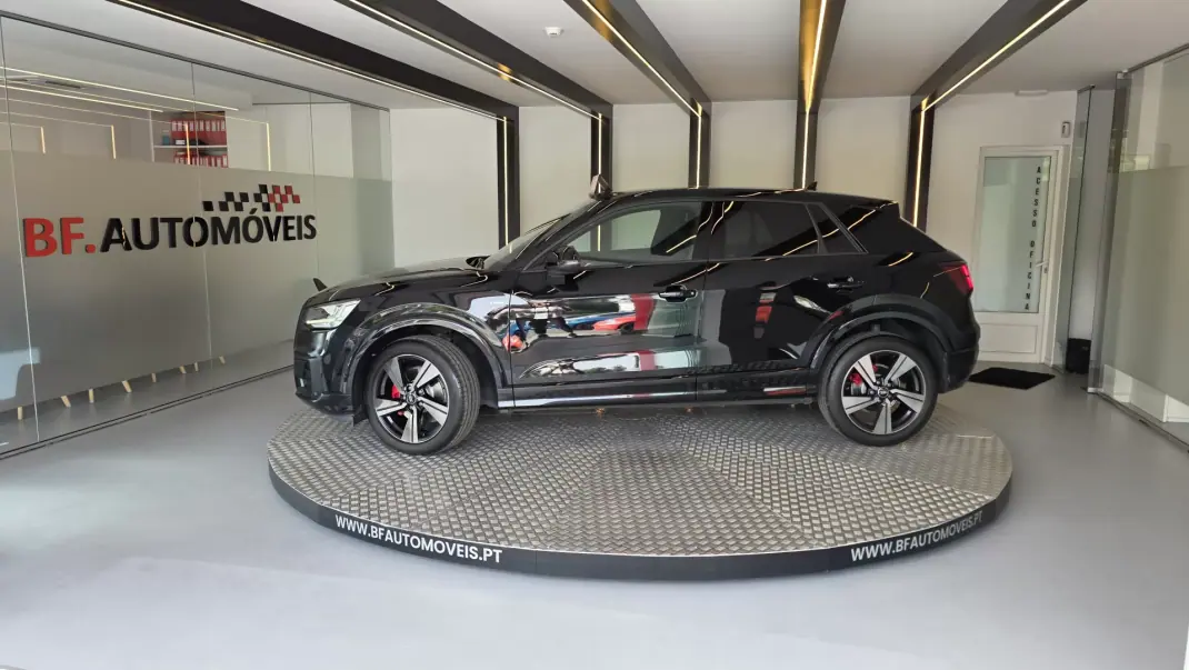 Audi Q2 2018 - 22500 EUR, 149812 km - AUTO.MOTO.pt - 149812km - foto 14 de 69