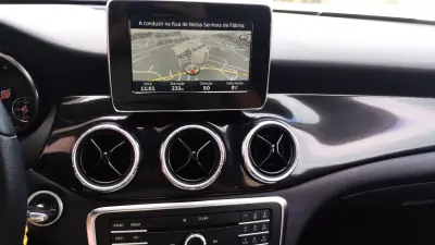 Mercedes-Benz CLA 180 2016 - 16950 EUR, 176000 km - AUTO.MOTO.pt - 176000km - foto 29 de 32