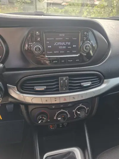 Fiat Tipo Station Wagon 2017 - 9980 EUR, 170000 km - AUTO.MOTO.pt - 170000km - foto 13 de 21