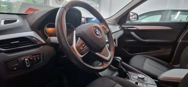 BMW X1 2021 - 23900 EUR, 43342 km - AUTO.MOTO.pt - 43342km - foto 23 de 24