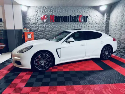Porsche Panamera 2015 - 43990 EUR, 110565 km - AUTO.MOTO.pt - 110565km - foto 13 de 40