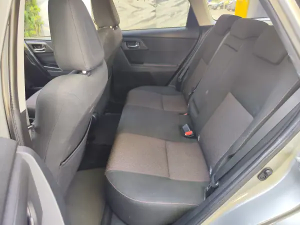 Toyota Auris Touring Sports 2015 - 11480 EUR, 229000 km - AUTO.MOTO.pt - 229000km - foto 20 de 39