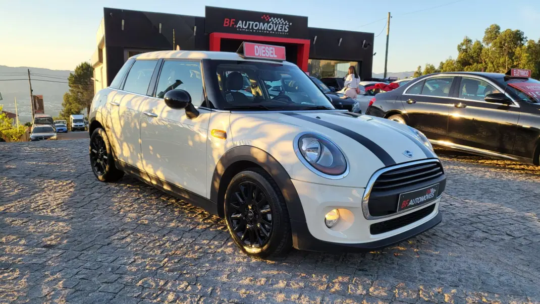 MINI 5 Portas 2015 - 9500 EUR, 259122 km - 259122km - foto 5 de 30