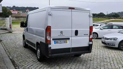 Peugeot Boxer 2.0 Bluehdi 330 L1H1 Pro 2020 - 14950 EUR, 160438 km - AUTO.MOTO.pt - 160438km - foto 7 de 10