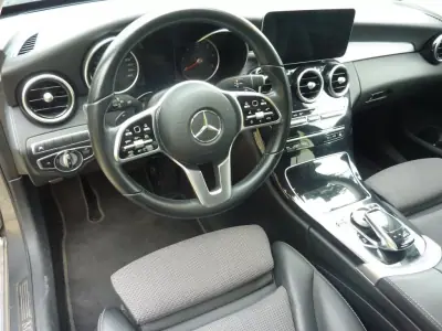 Mercedes-Benz C 300 2020 - 28900 EUR, 90842 km - AUTO.MOTO.pt - 90842km - foto 8 de 27