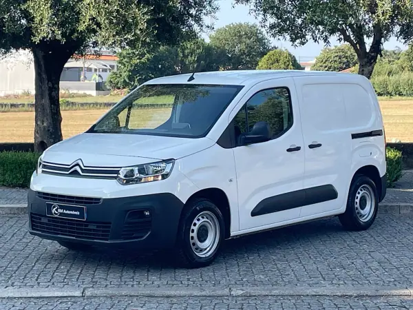 Citroën Berlingo 2021 - 12300 EUR, 118000 km - AUTO.MOTO.pt - 118000km - foto 12 de 38