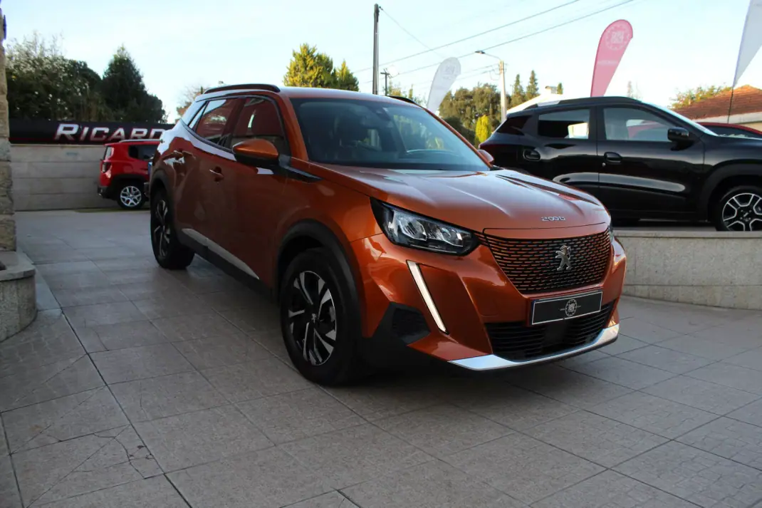 Peugeot e-2008 2020 - 19450 EUR, 54000 km - AUTO.MOTO.pt - 54000km - foto 3 de 41