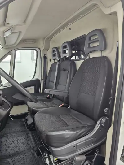 Peugeot BOXER 2.0 BlueHDi 435 L4H2 Premium 2017 - 15990 EUR, 168872 km - AUTO.MOTO.pt - 168872km - foto 24 de 30