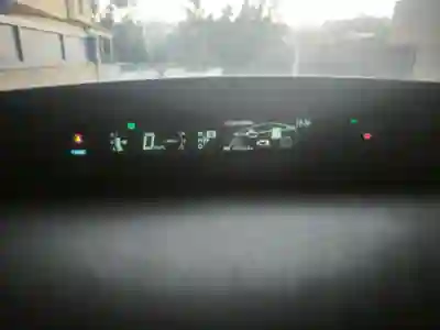 Toyota Prius 2009 - 10700 EUR, 156000 km - AUTO.MOTO.pt - 156000km - foto 5 de 11