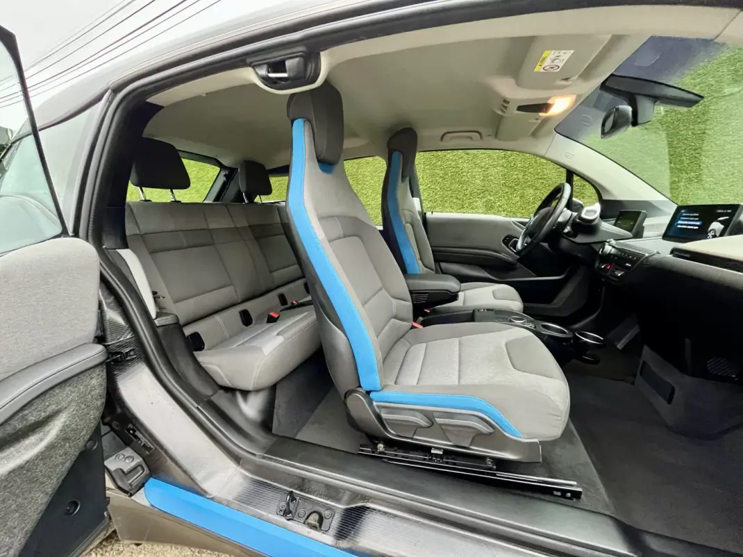 BMW i3 2021 - 22500 EUR, 38000 km - AUTO.MOTO.pt - 38000km - foto 19 de 27