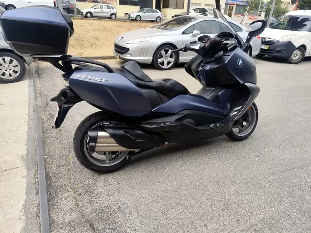 BMW C 650 GT 2018 - 5980 EUR, 54000 km - AUTO.MOTO.pt - 54000km - foto 6 de 20