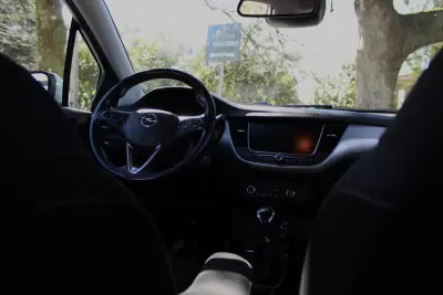 Opel Crossland X 2017 - 12500 EUR, 113439 km - AUTO.MOTO.pt - 113439km - foto 17 de 35