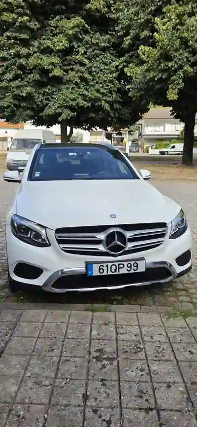 Mercedes-Benz GLC 250 2015 - 28000 EUR, 193000 km - AUTO.MOTO.pt - 193000km - foto 7 de 9
