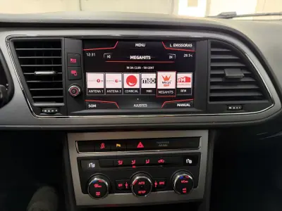 SEAT Leon ST 2017 - 10990 EUR, 147000 km - AUTO.MOTO.pt - 147000km - foto 20 de 22
