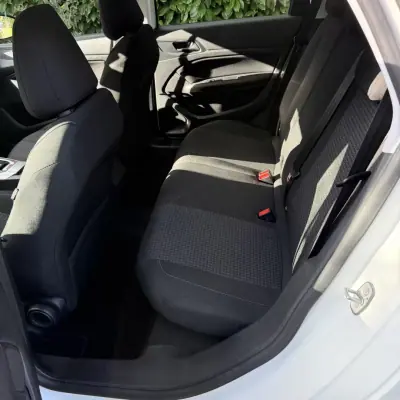 Peugeot 308 SW 2019 - 13990 EUR, 149000 km - AUTO.MOTO.pt - 149000km - foto 9 de 25