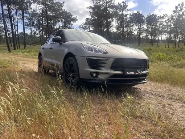 Porsche Macan 2016 - 42900 EUR, 145000 km - AUTO.MOTO.pt - 145000km - foto 2 de 25