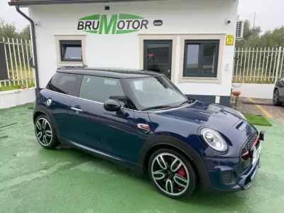 MINI John Cooper Works 2018 - 28860 EUR, 130063 km - AUTO.MOTO.pt - 130063km - foto 5 de 18