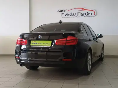 BMW 318 2017 - 21490 EUR, 121861 km - AUTO.MOTO.pt - 121861km - foto 3 de 17