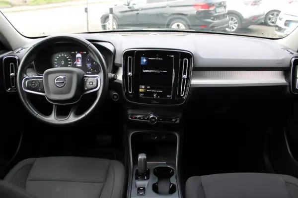 Volvo XC 40 2021 - 24500 EUR, 136304 km - AUTO.MOTO.pt - 136304km - foto 18 de 21