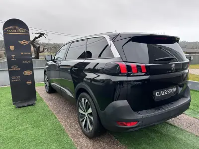 Peugeot 5008 2018 - 14900 EUR, 140000 km - AUTO.MOTO.pt - 140000km - foto 14 de 52