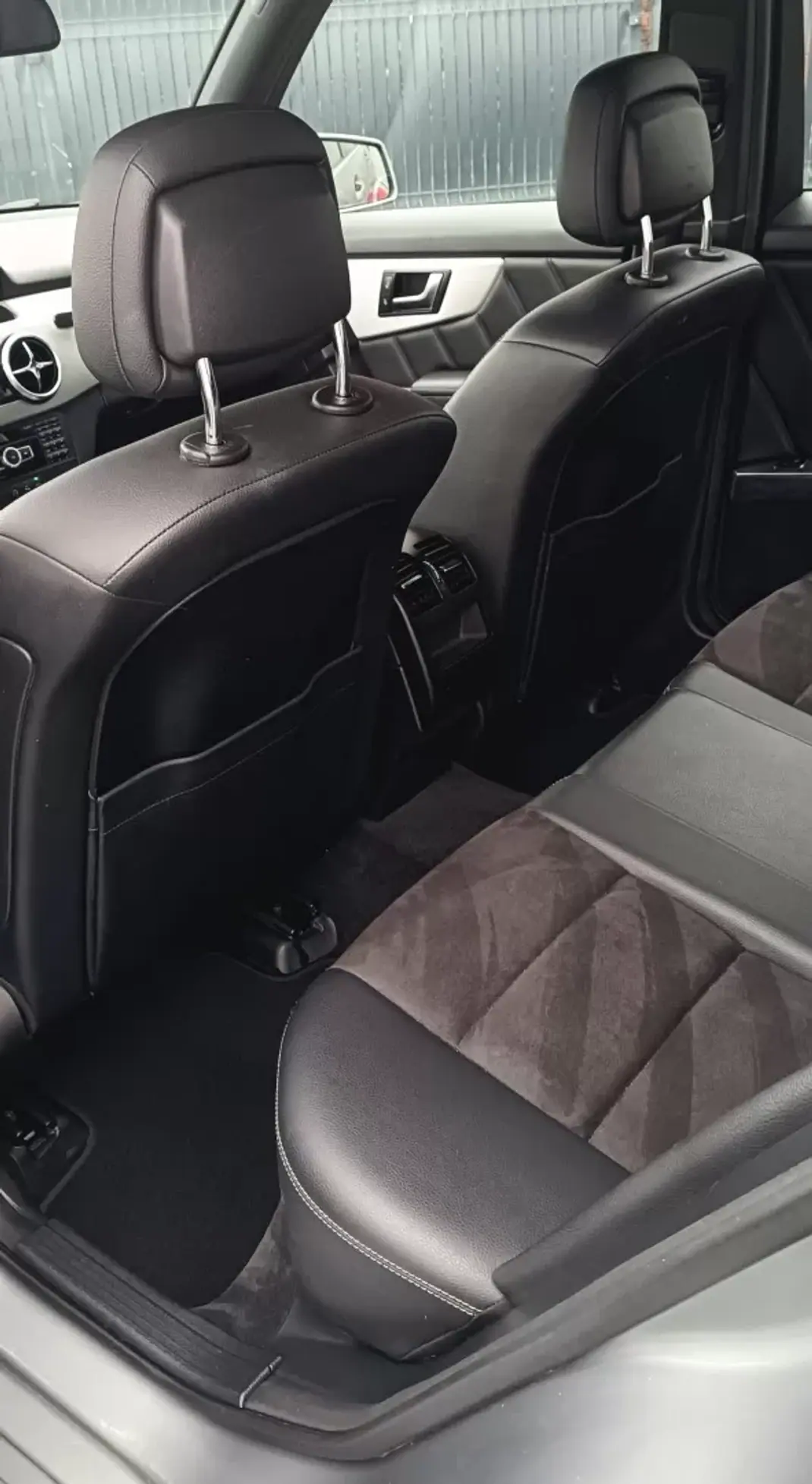 Mercedes-Benz GLK 250 2014 - 18950 EUR, 184000 km - AUTO.MOTO.pt - 184000km - foto 16 de 19