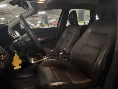 Volvo V50 2005 - 3500 EUR, 379000 km - AUTO.MOTO.pt - 379000km - foto 9 de 10